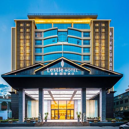Mehood Lestie International Hotel Nancun Wanbo Metro Station Branch - Free Shuttle Bus To Canton Fair Complex During Canton Fair Period & Free Breakfast & Free Afternoon Tea & Free Midnight Snack & Free Vpn Internet Access Kültér fotó
