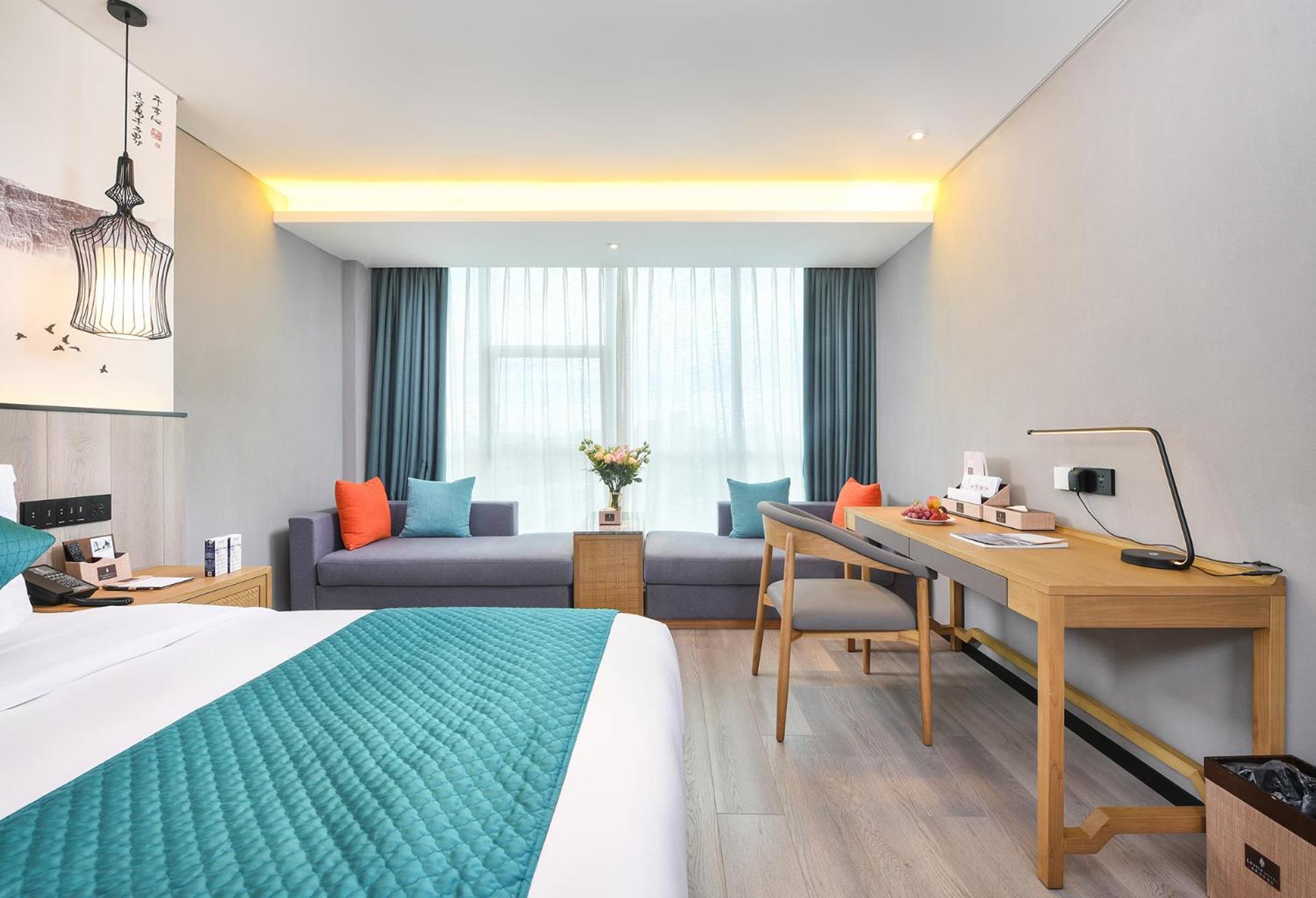 Mehood Lestie International Hotel Nancun Wanbo Metro Station Branch - Free Shuttle Bus To Canton Fair Complex During Canton Fair Period & Free Breakfast & Free Afternoon Tea & Free Midnight Snack & Free Vpn Internet Access Kültér fotó