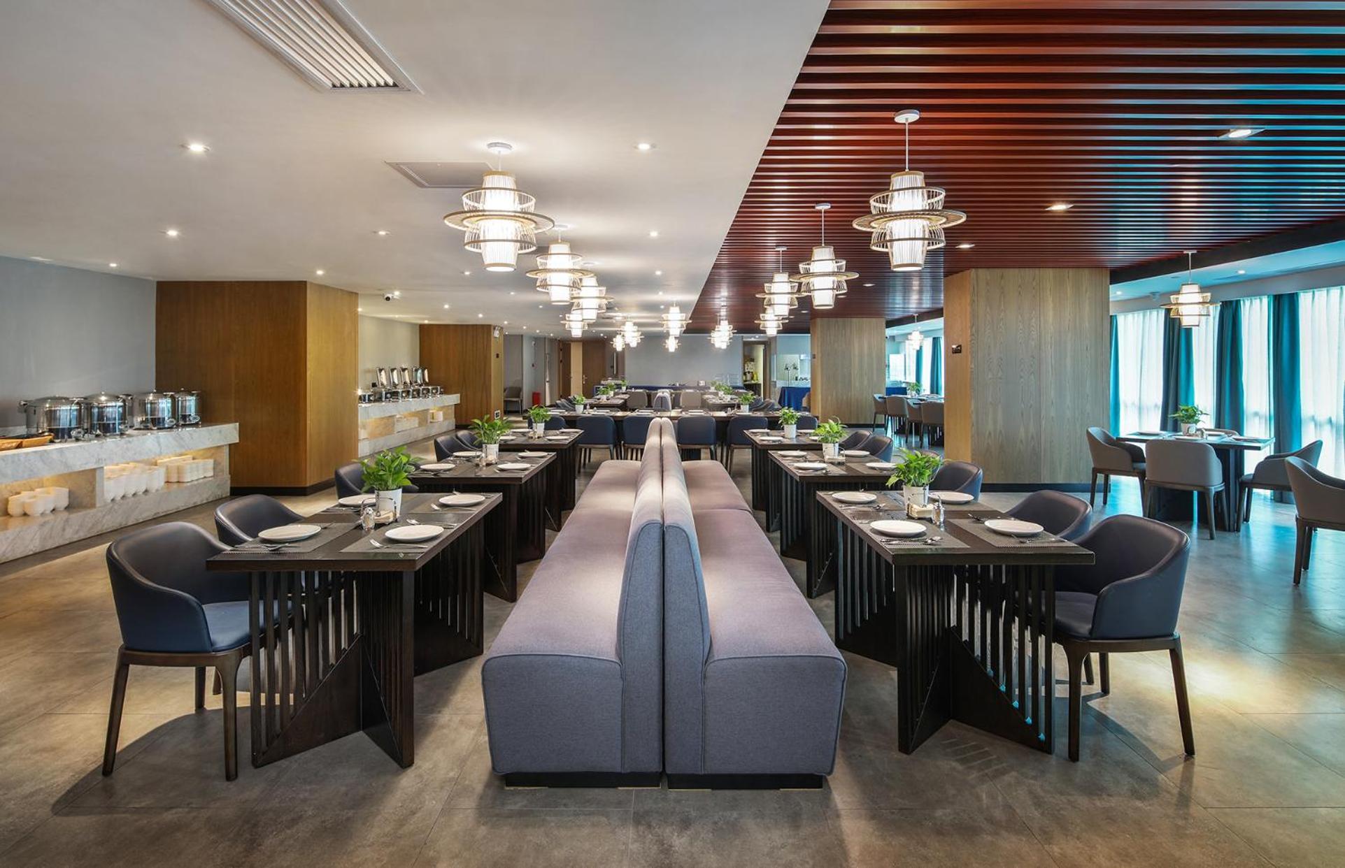 Mehood Lestie International Hotel Nancun Wanbo Metro Station Branch - Free Shuttle Bus To Canton Fair Complex During Canton Fair Period & Free Breakfast & Free Afternoon Tea & Free Midnight Snack & Free Vpn Internet Access Kültér fotó